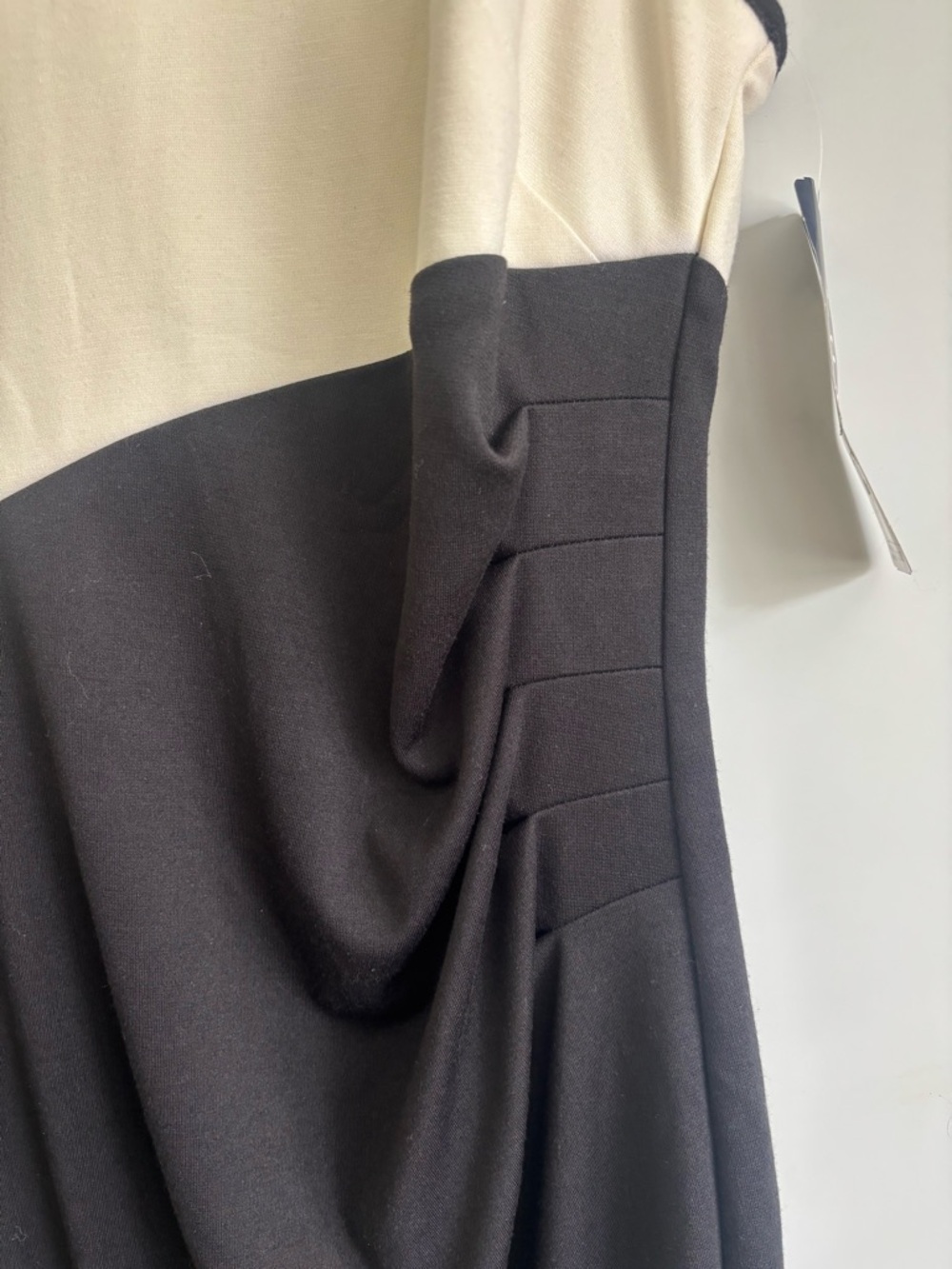 ❤️2/$15 or 3/$21❤️NWT Chaps Black and Cream Sleeveless Dress, Size 16 - Picture 2 of 9